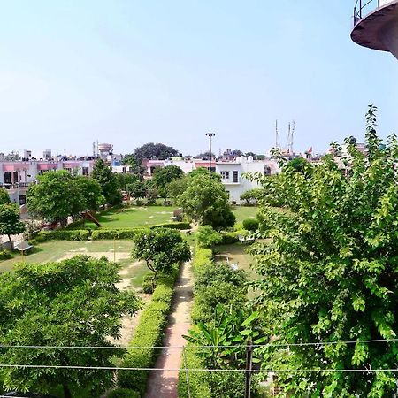 Tuk Tuk Homestay Agra  Exterior foto
