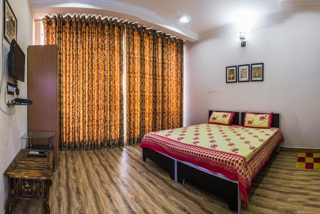 Tuk Tuk Homestay Agra  Exterior foto