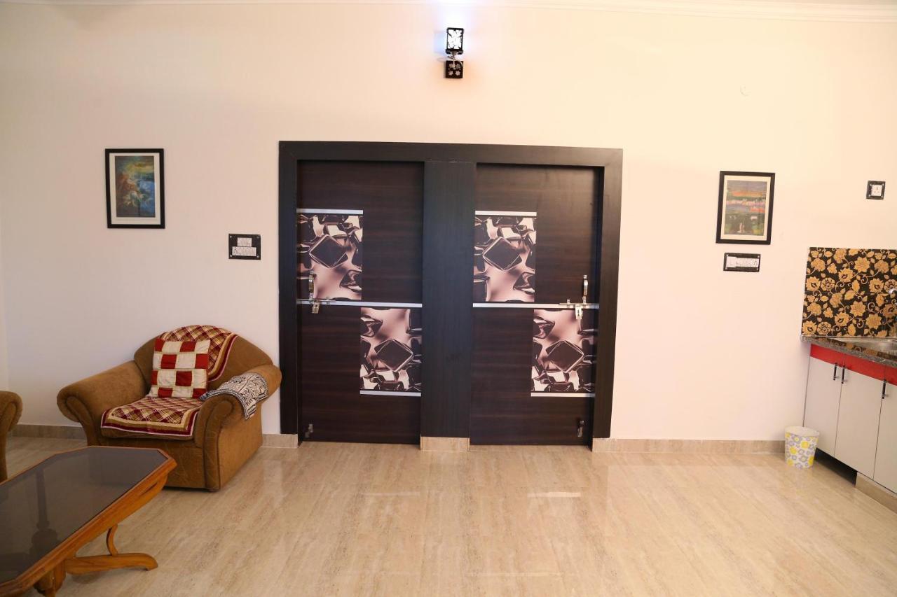 Tuk Tuk Homestay Agra  Exterior foto